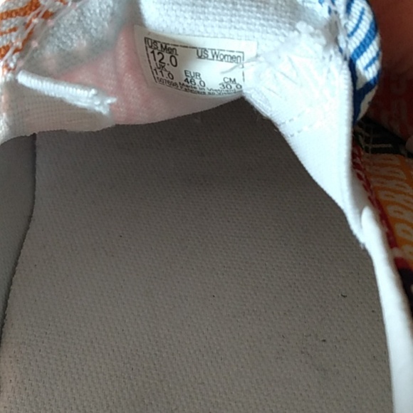 Men's VANS PRIDE SLIP ONS NWOT - Picture 9 of 9